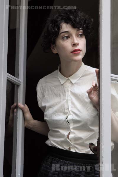 ST VINCENT - 2009-04-24 - PARIS -  - 